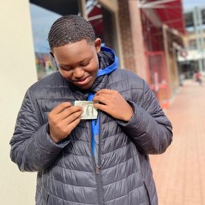 Meet your Posher, Kito